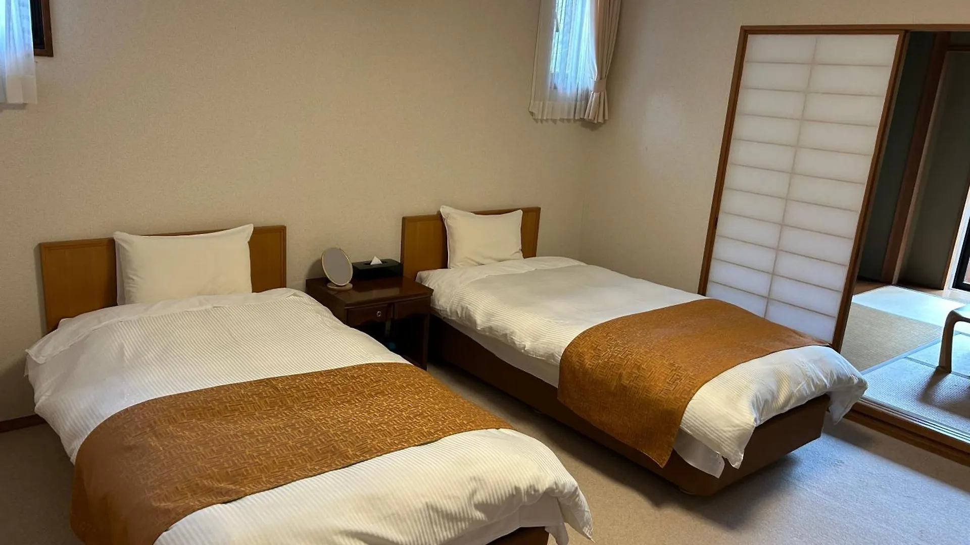 *** Ryokan Hotel Kozuka Hisanoha Hakone Giappone